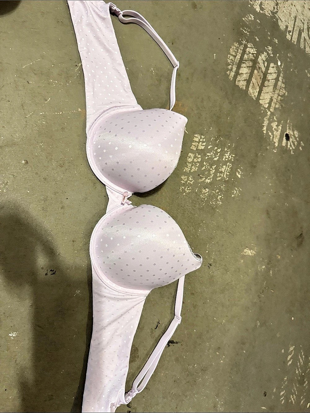 Victoria's Secret Perfect Shape Polka Dot Bra pale purple 36B/80B Like New